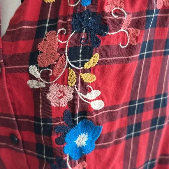 Madewell embroided Plaid Short Sleeve Button Down Shirt Size M - Picture 2 of 5